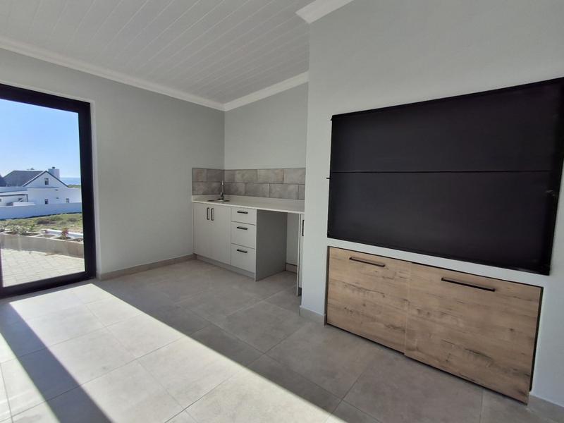 4 Bedroom Property for Sale in Da Gama Bay Western Cape